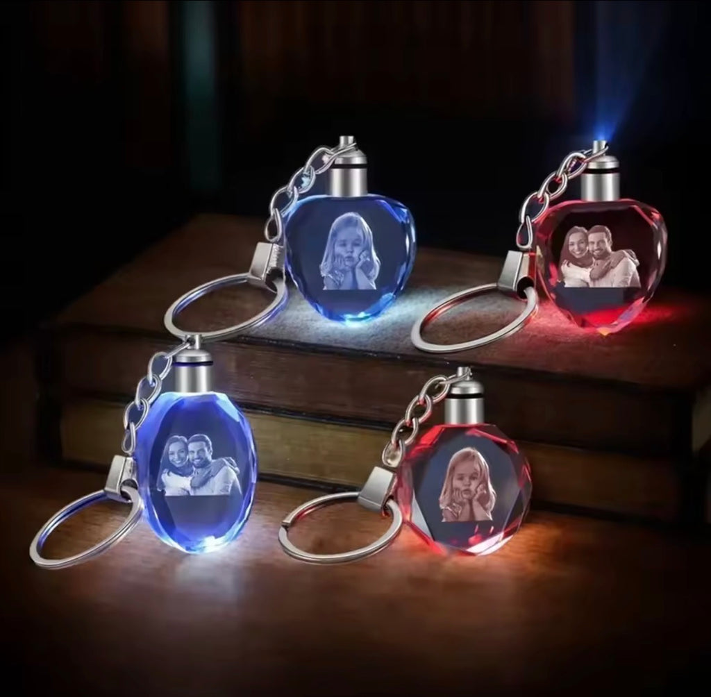 Porte-clés en cristal personnalisé avec gravure gratuite, Design gratuit, cadeau avec lumière LED